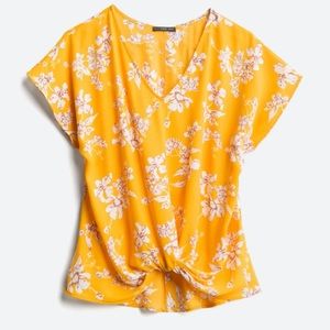 Pleat detail yellow blouse. Size L